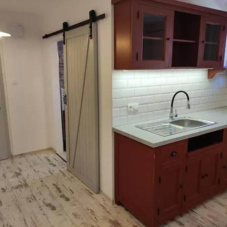 6 Apartament